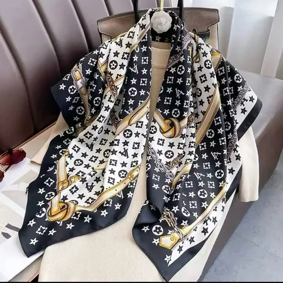 Fashion Scarf - Picture 4 of 4